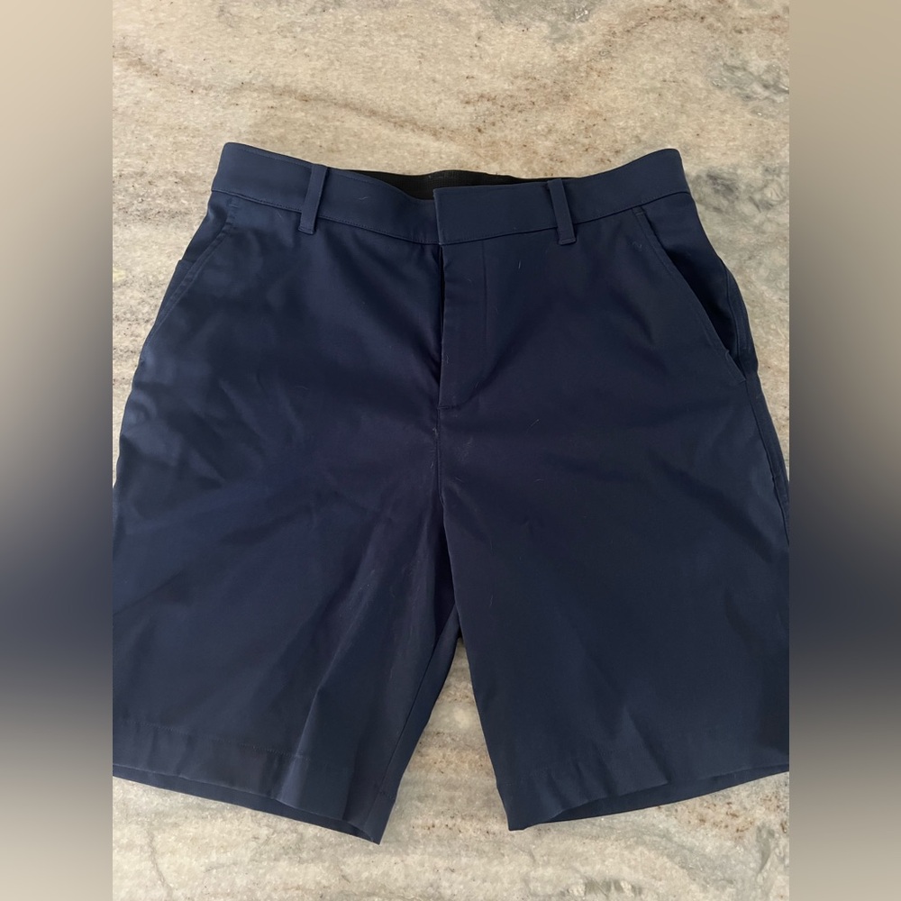 Men’s Nike golf shorts size 32
